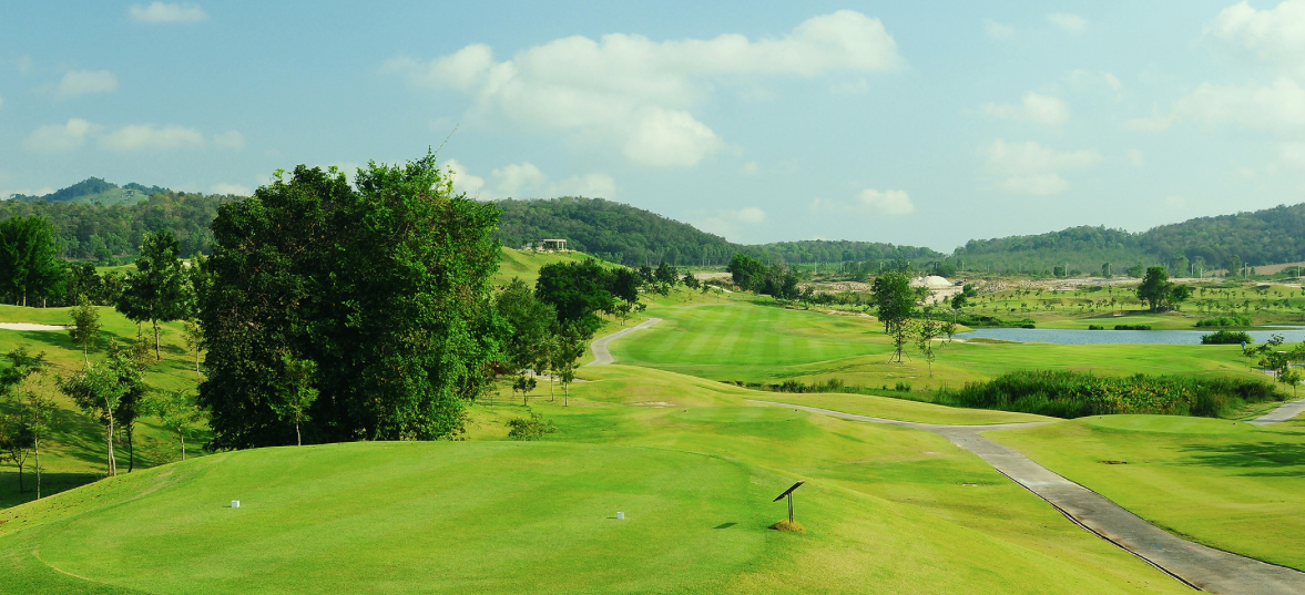 Silky Oak Country Club /