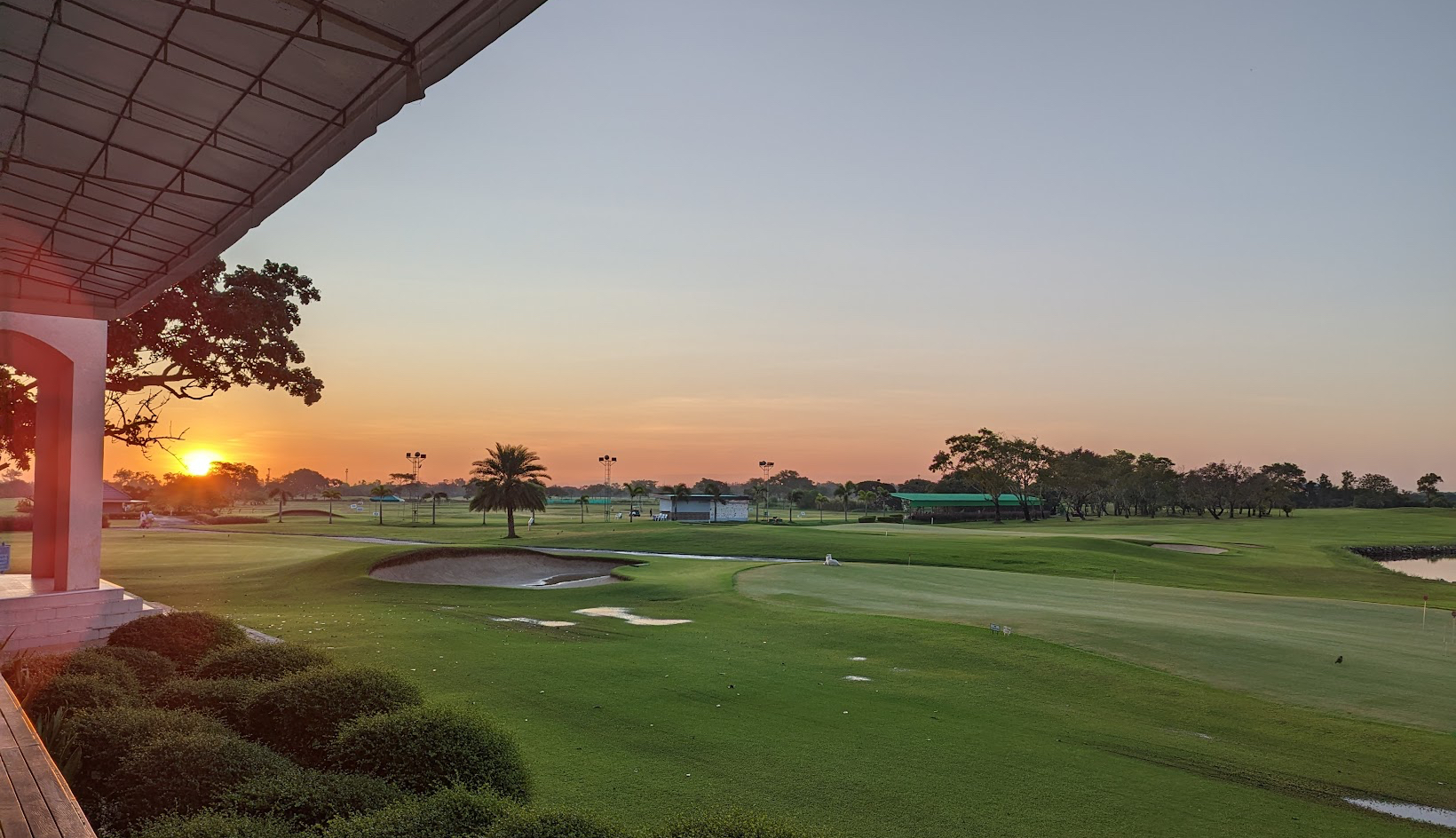 Bangpoo Country Club /