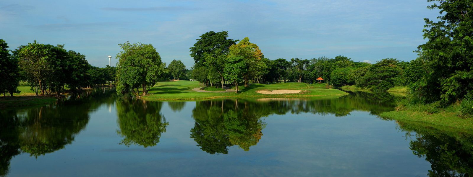 Bangsai Country Club /