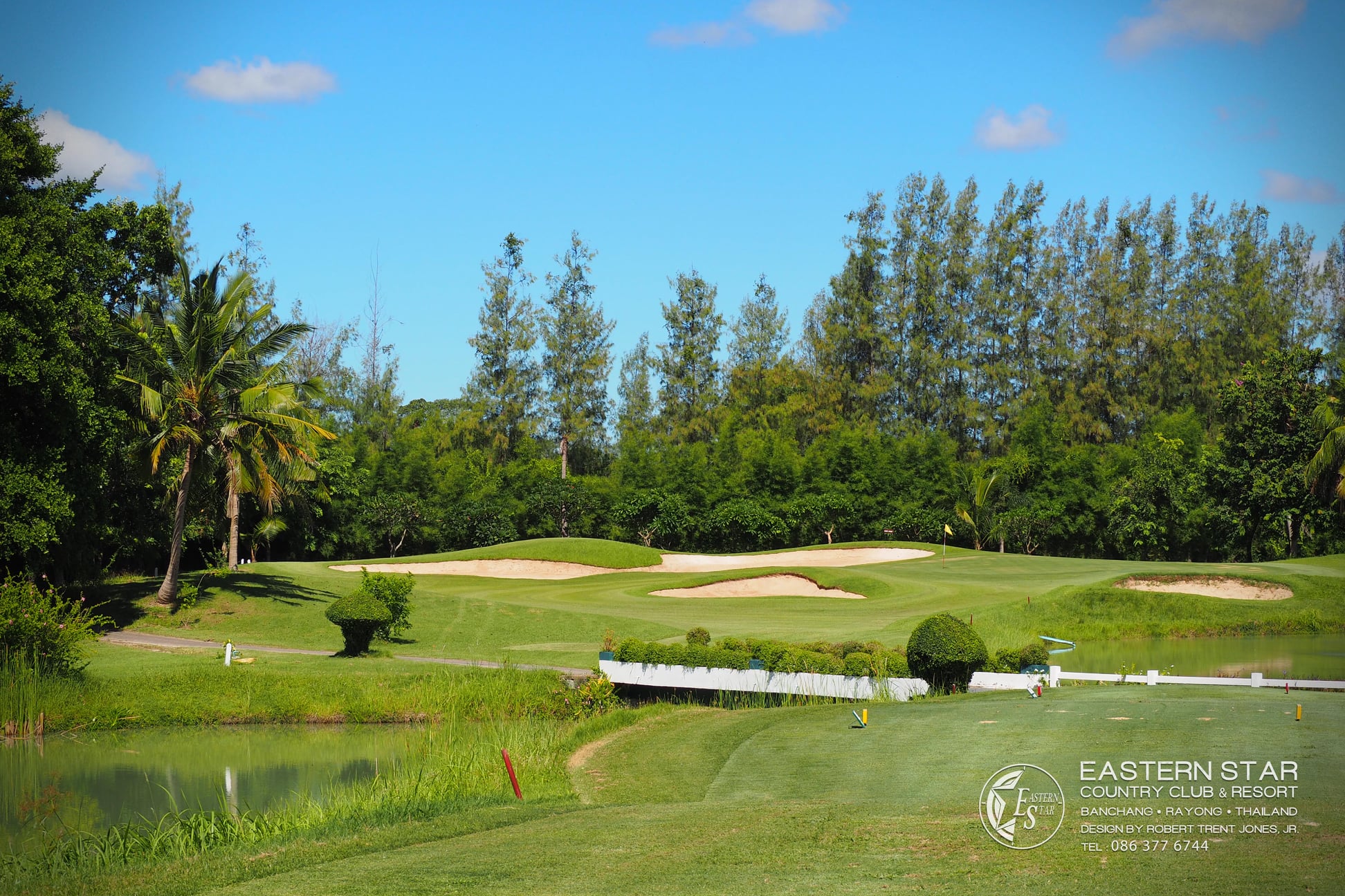 Eastern Star Golf Center /